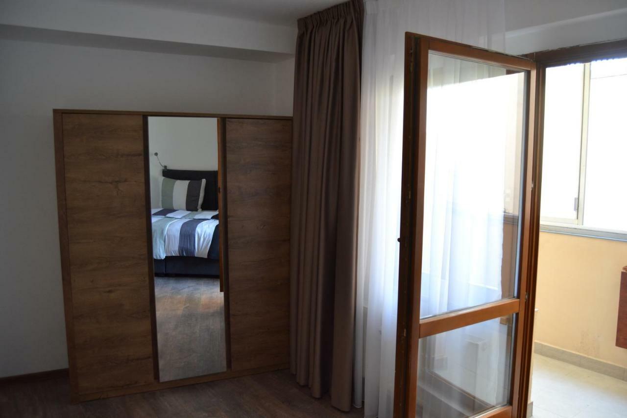 Like Home Apartments ปราก ภายนอก รูปภาพ