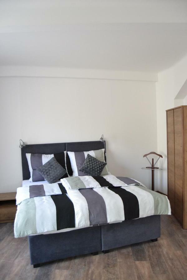 Like Home Apartments ปราก ภายนอก รูปภาพ